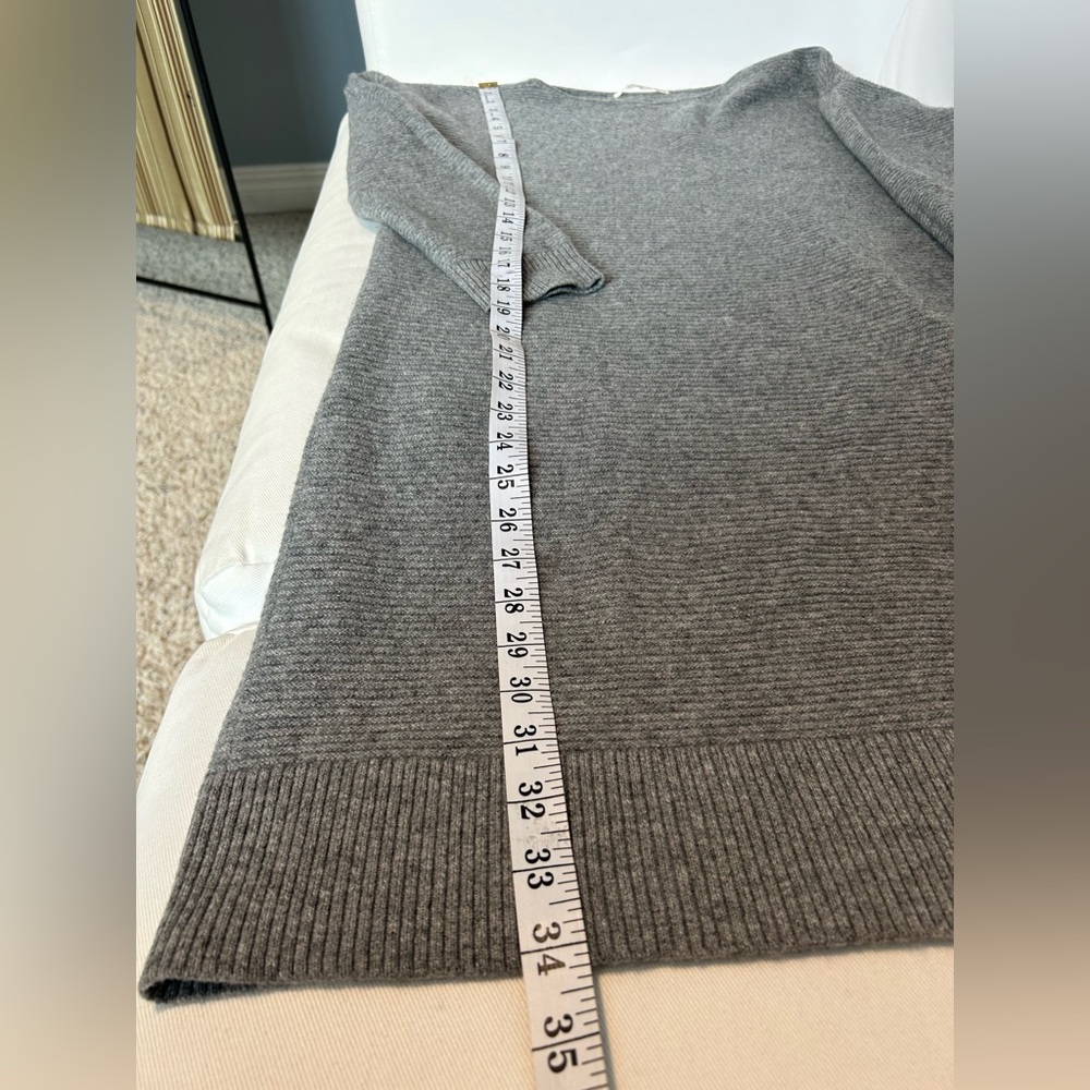 Cashmere sweater dress - Picture 12 of 15